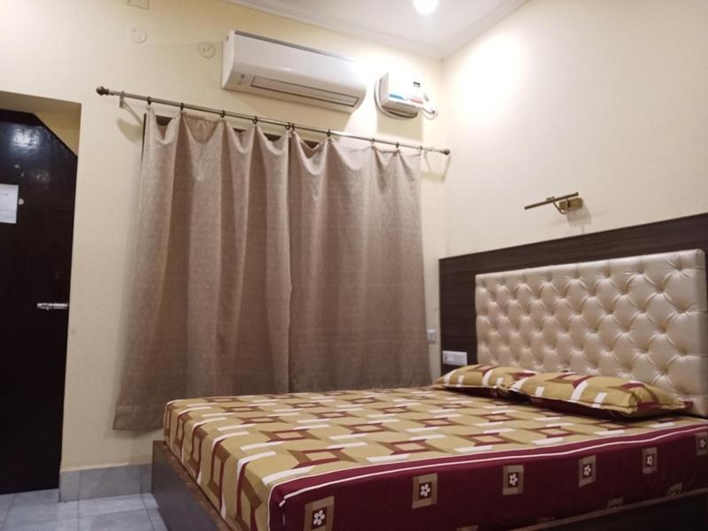 Scindhia Guest House Varanasi Dış mekan fotoğraf