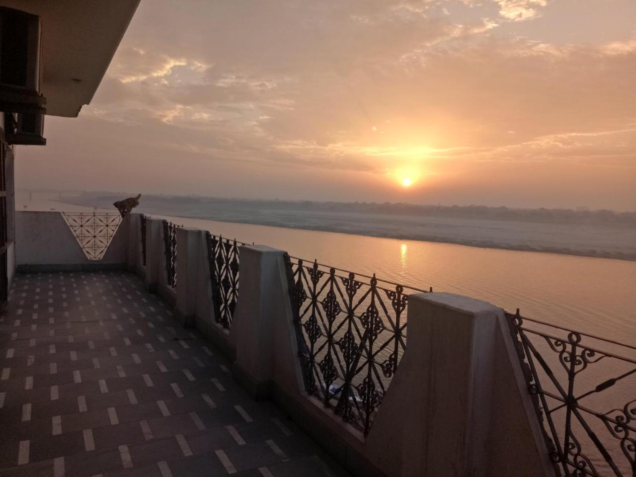 Scindhia Guest House Varanasi Dış mekan fotoğraf